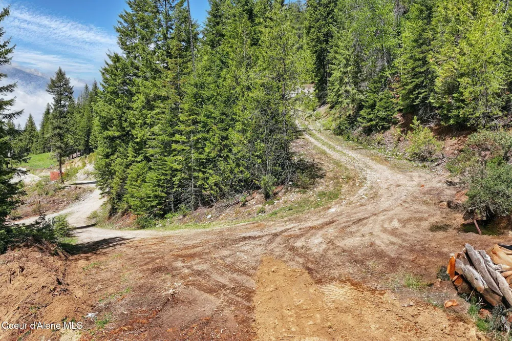 279 Tracy Lane Priest River, ID 83856