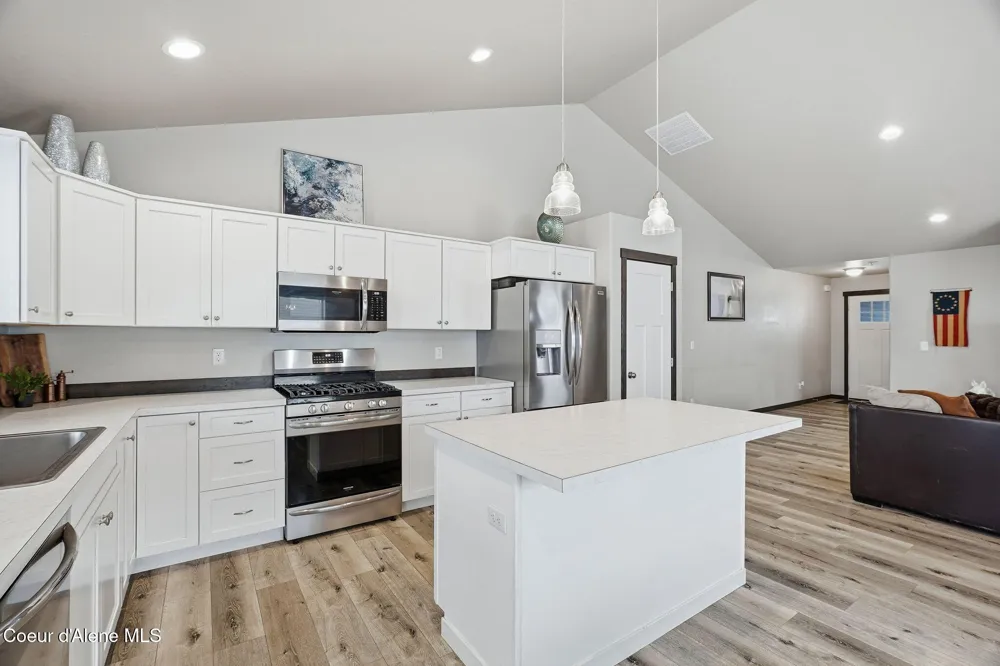 5830 W Irish Drive Rathdrum, ID 83858