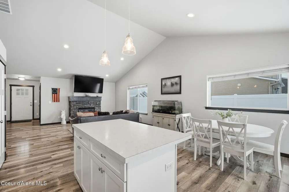 5830 W Irish Drive Rathdrum, ID 83858