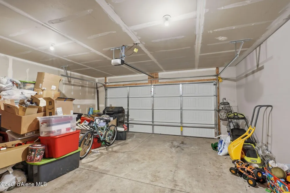 5830 W Irish Drive Rathdrum, ID 83858