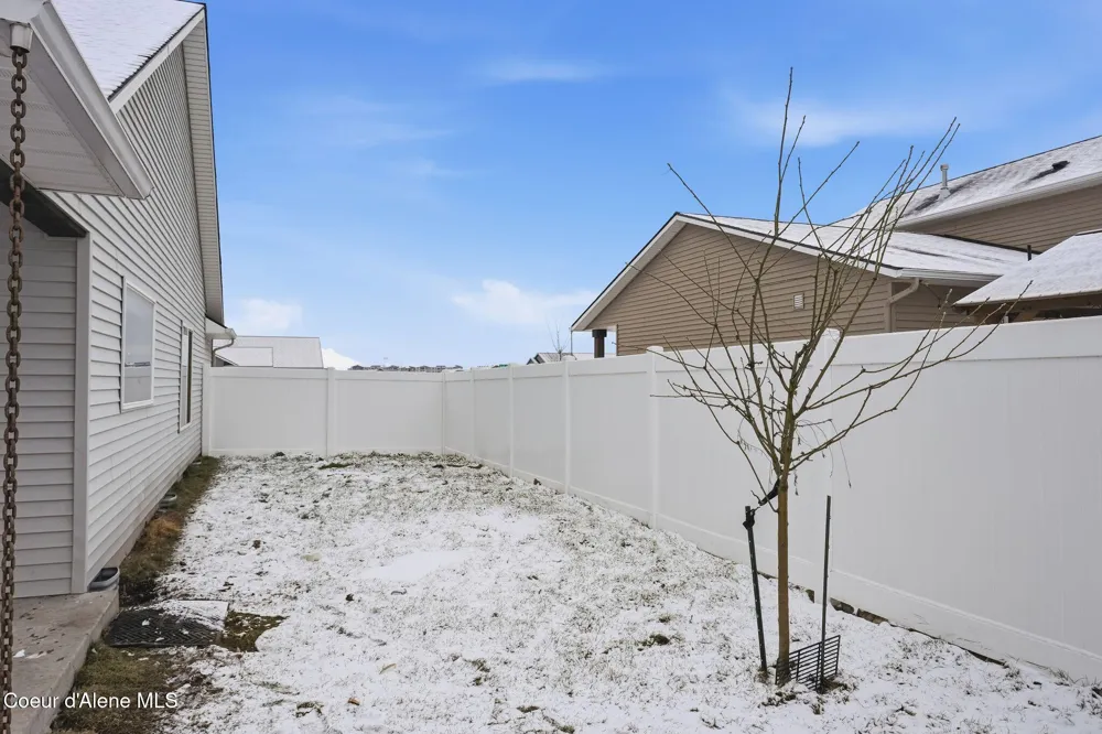 5830 W Irish Drive Rathdrum, ID 83858