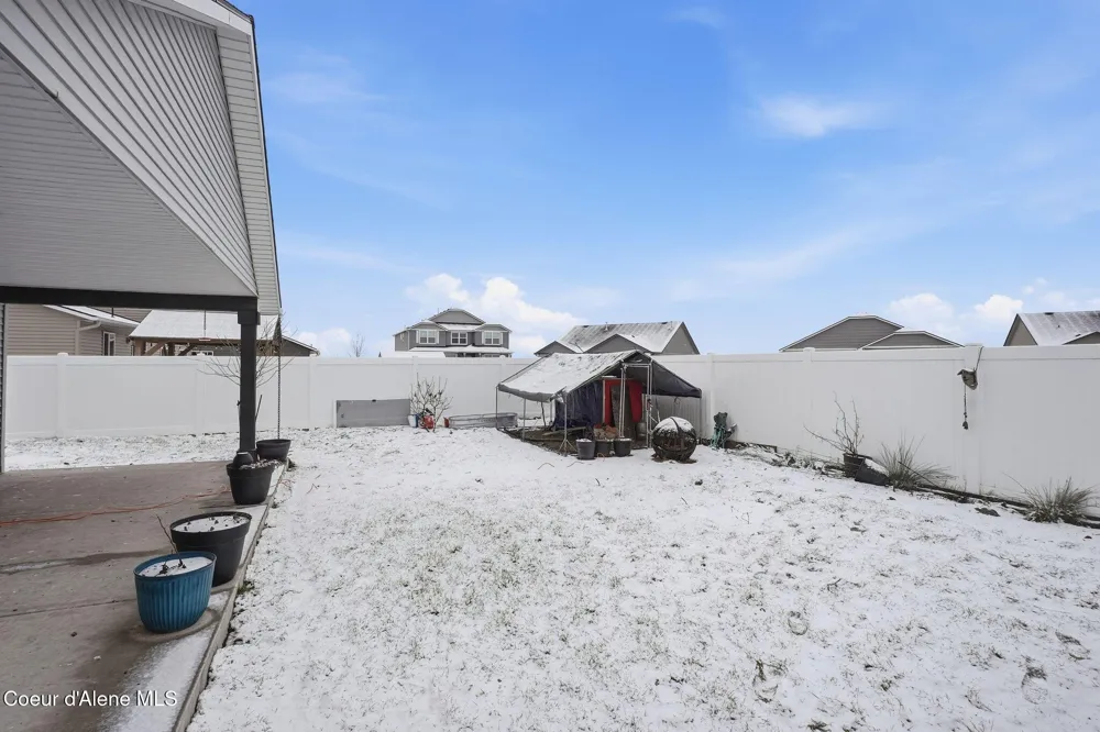 5830 W Irish Drive Rathdrum, ID 83858