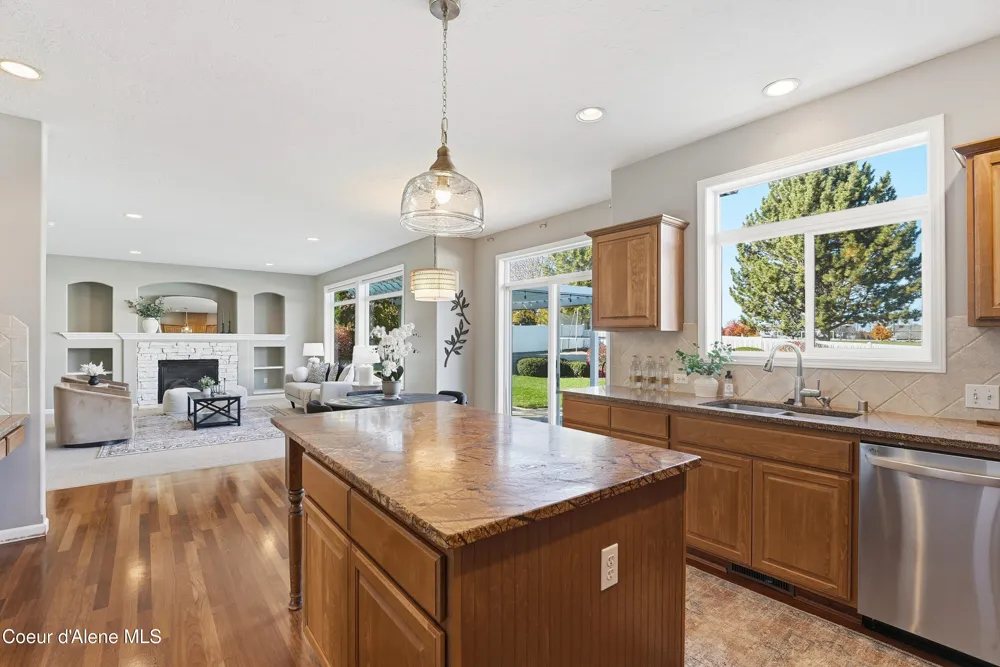 17211 E Rosemont Lane Spokane Valley, WA 99016