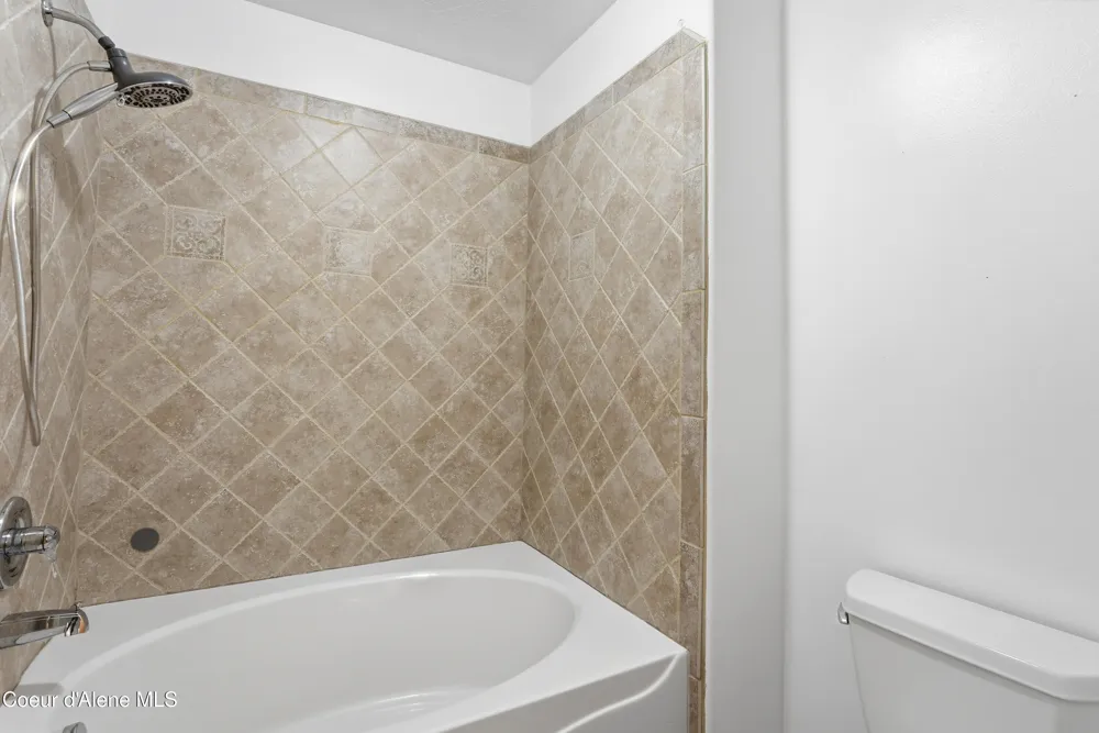 17211 E Rosemont Lane Spokane Valley, WA 99016