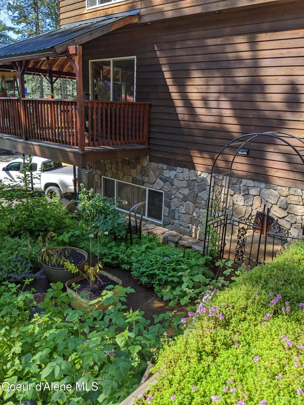 483 Paradise Lane Pinehurst, ID 83850