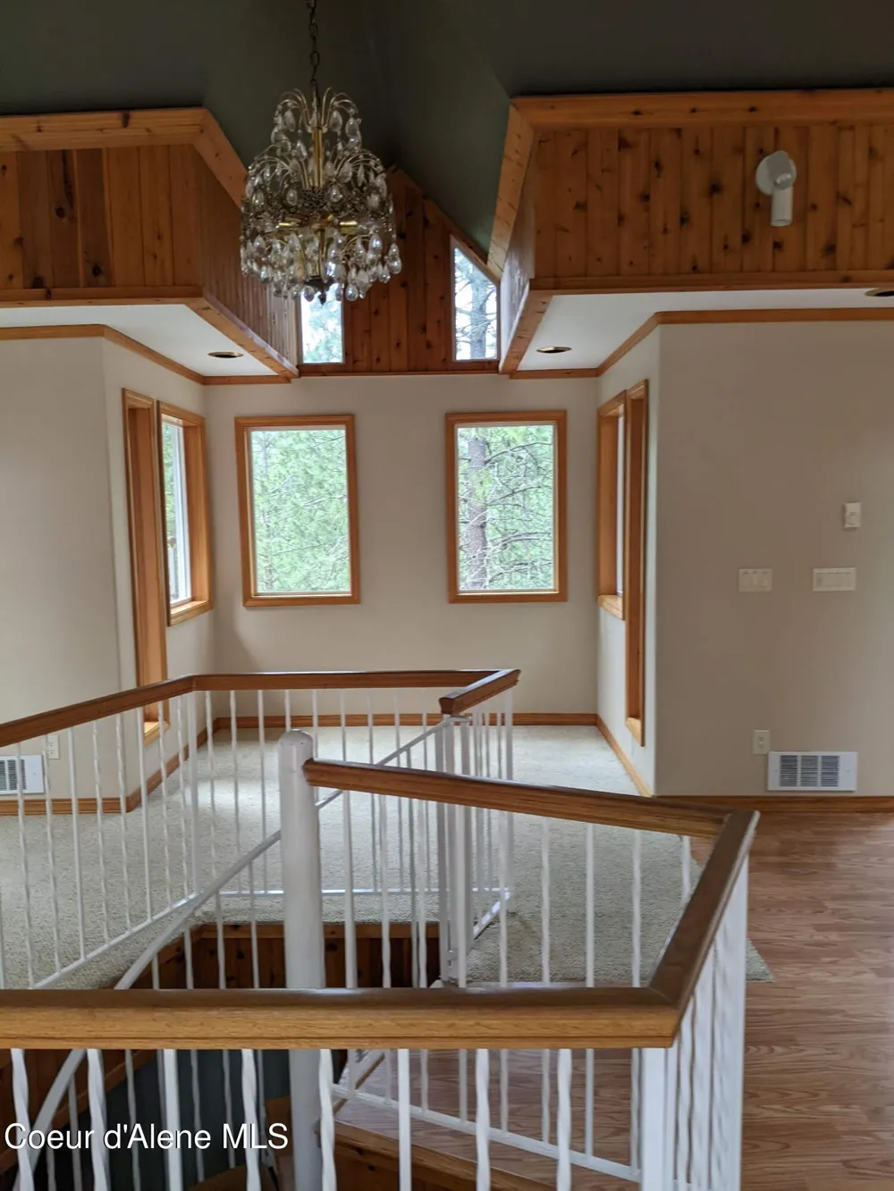 483 Paradise Lane Pinehurst, ID 83850
