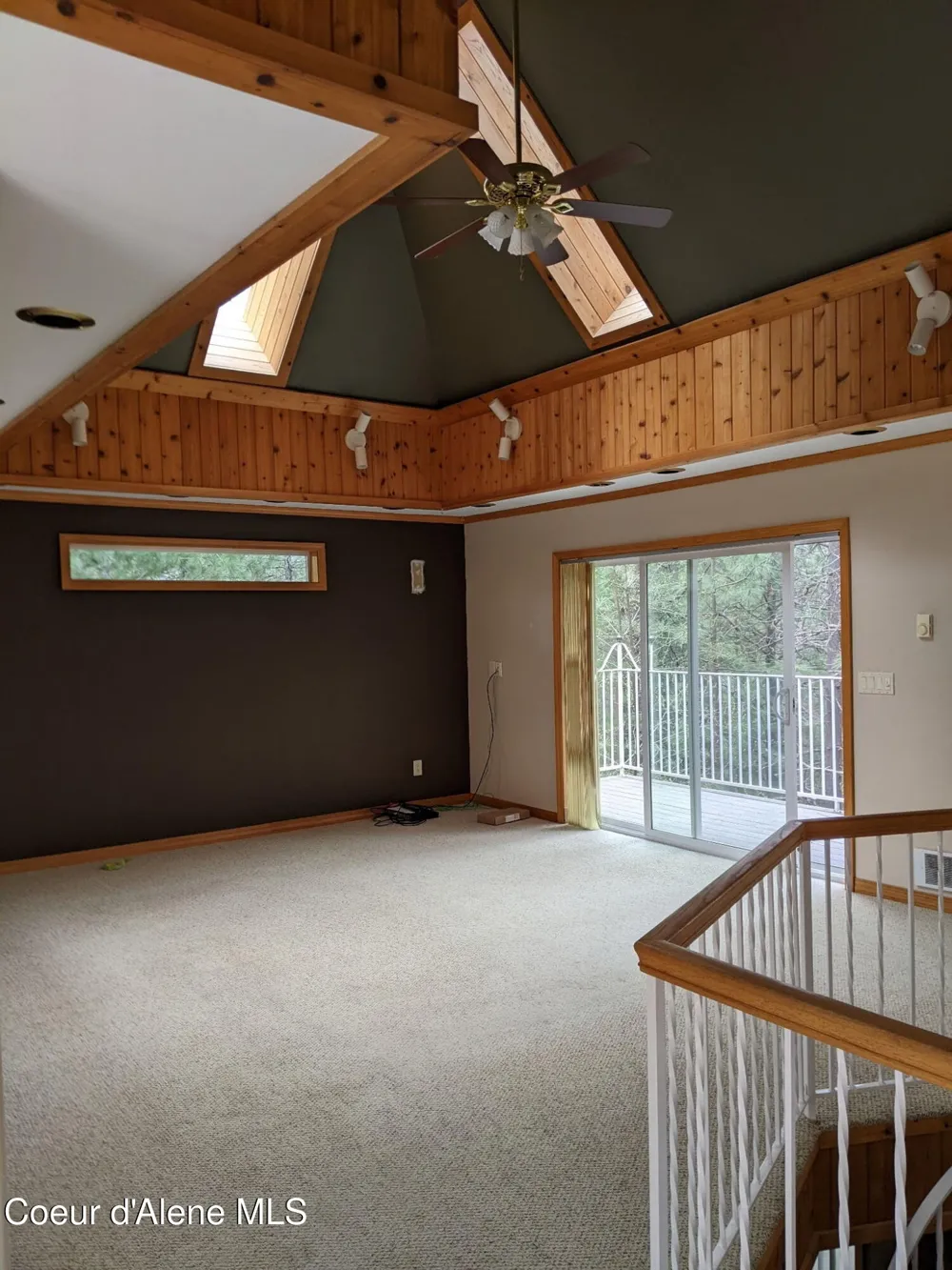 483 Paradise Lane Pinehurst, ID 83850