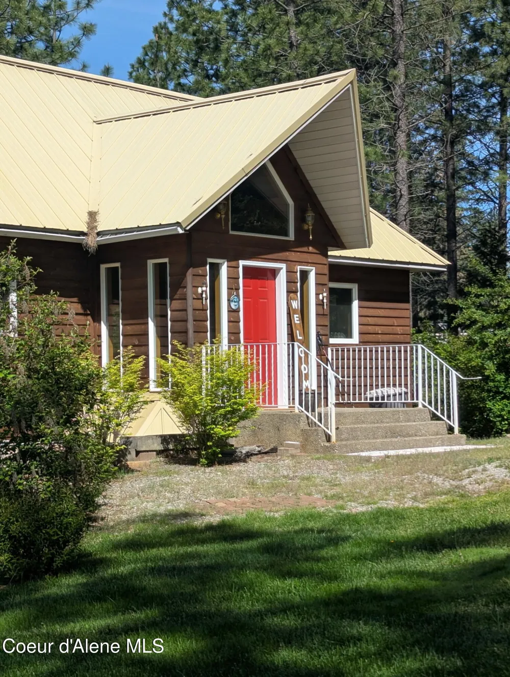 483 Paradise Lane Pinehurst, ID 83850