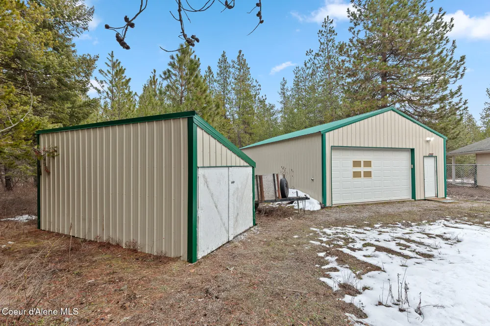 32053 Red Dell Loop Athol, ID 83801