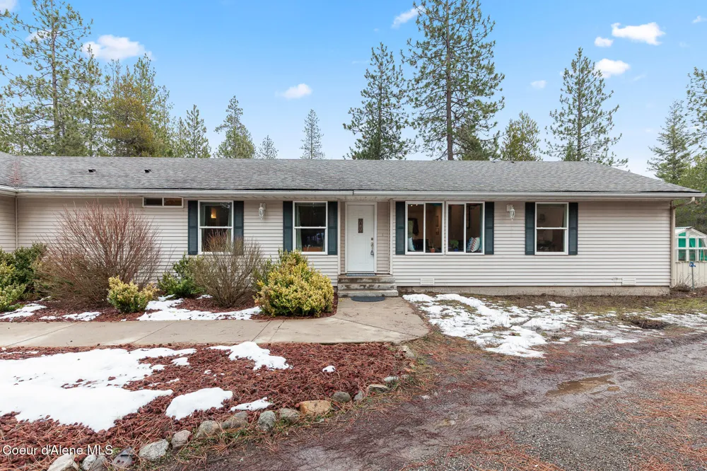 32053 Red Dell Loop Athol, ID 83801