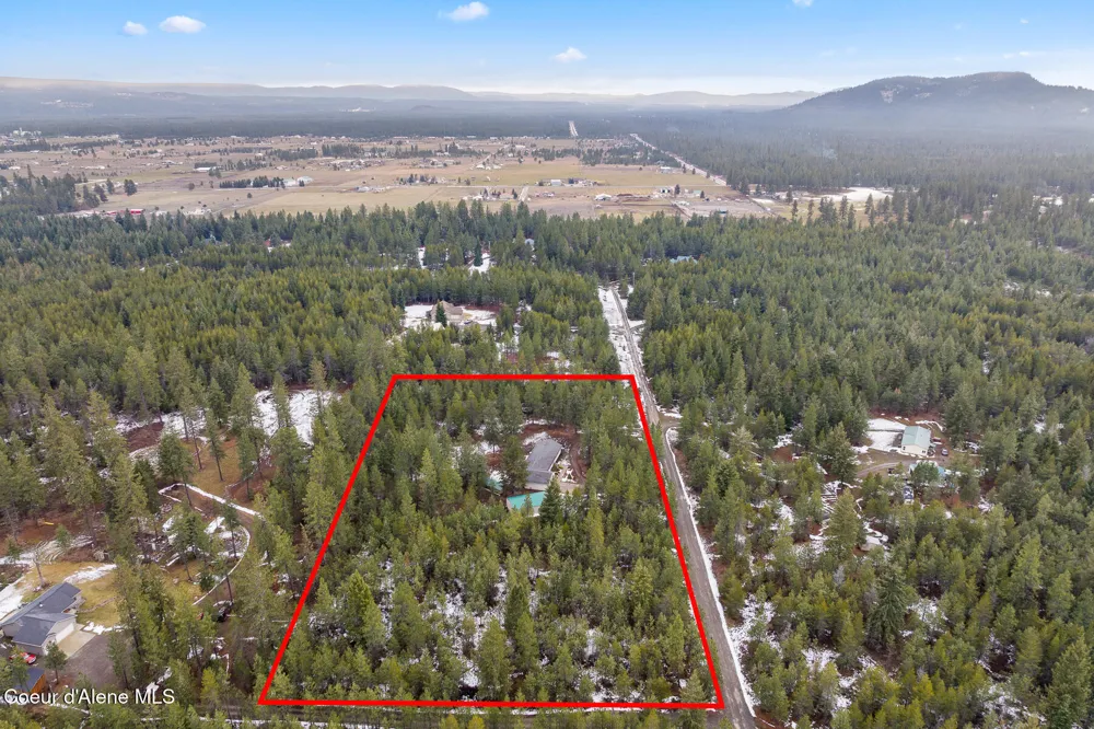 32053 Red Dell Loop Athol, ID 83801