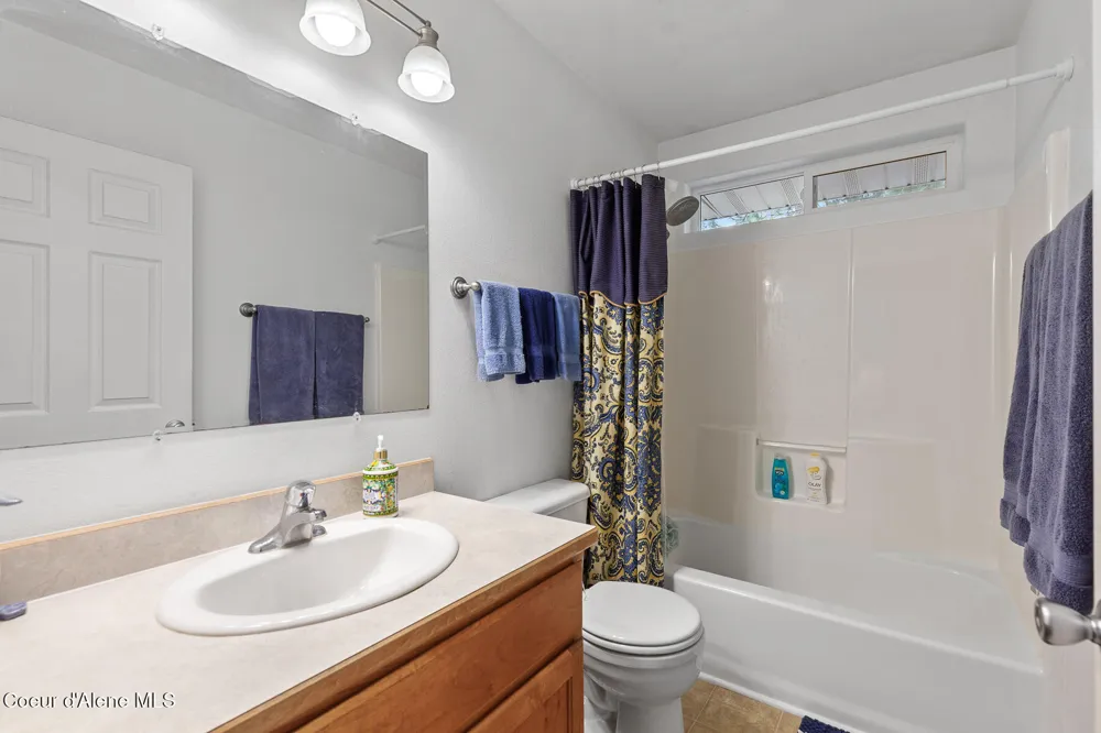 32053 Red Dell Loop Athol, ID 83801