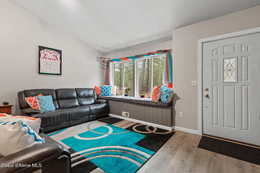 32053 Red Dell Loop Athol, ID 83801
