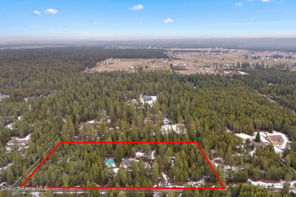 32053 Red Dell Loop Athol, ID 83801