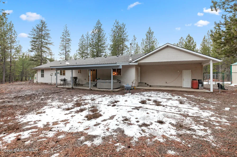 32053 Red Dell Loop Athol, ID 83801