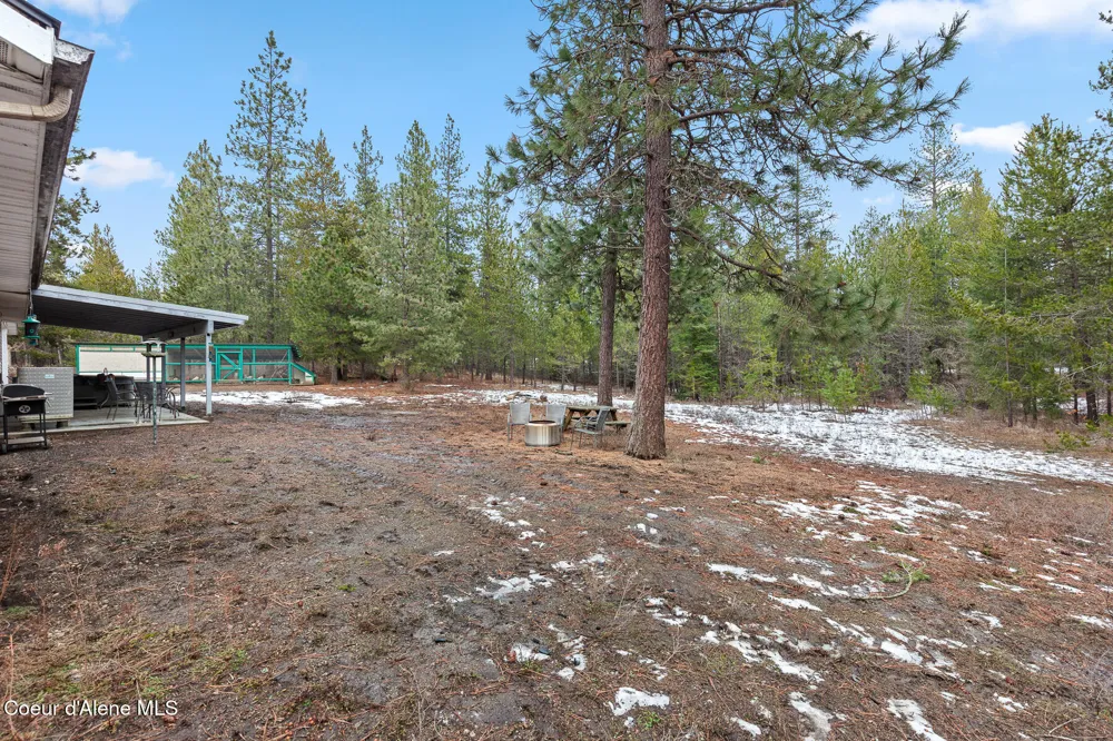32053 Red Dell Loop Athol, ID 83801