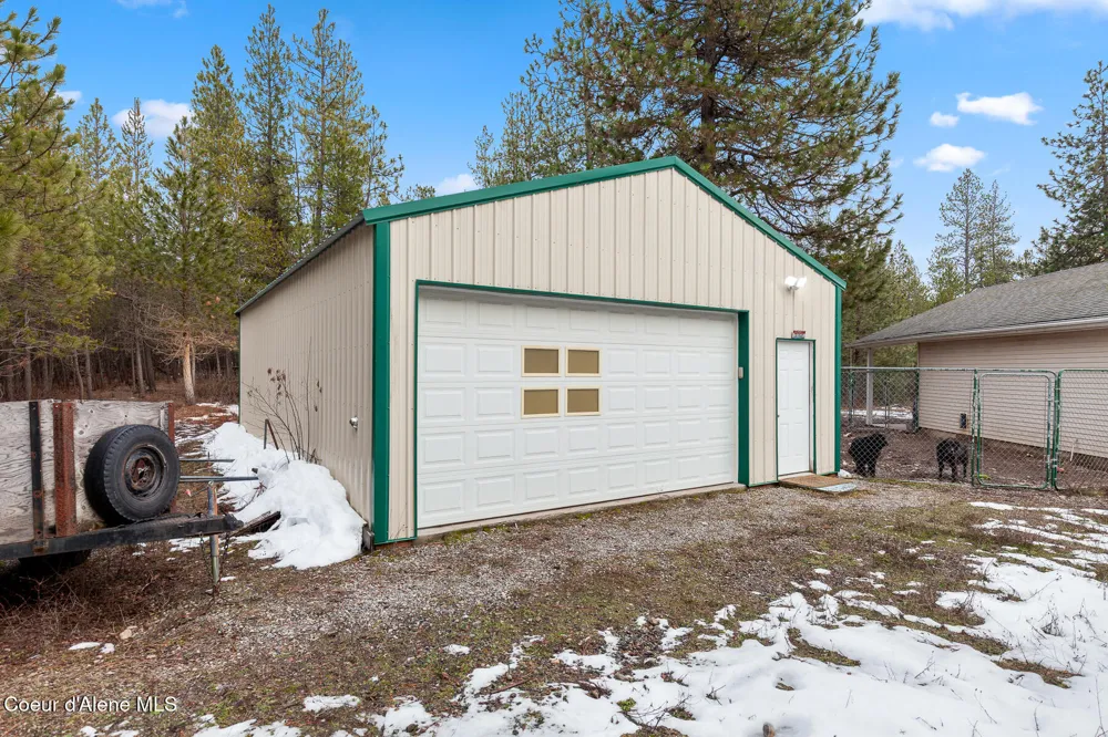 32053 Red Dell Loop Athol, ID 83801