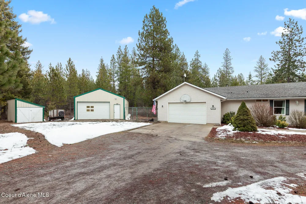 32053 Red Dell Loop Athol, ID 83801