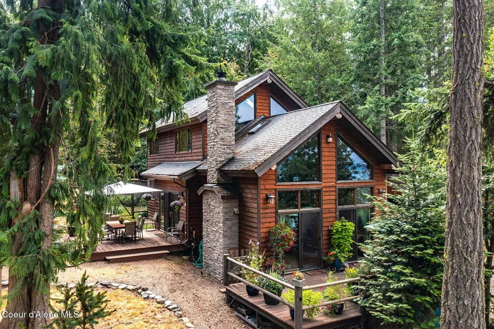 23 W Bay Wood Lane Hope, ID 83836