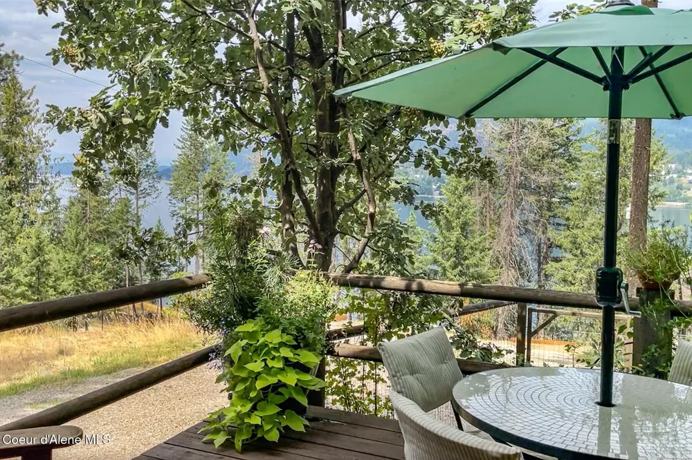 23 W Bay Wood Lane Hope, ID 83836