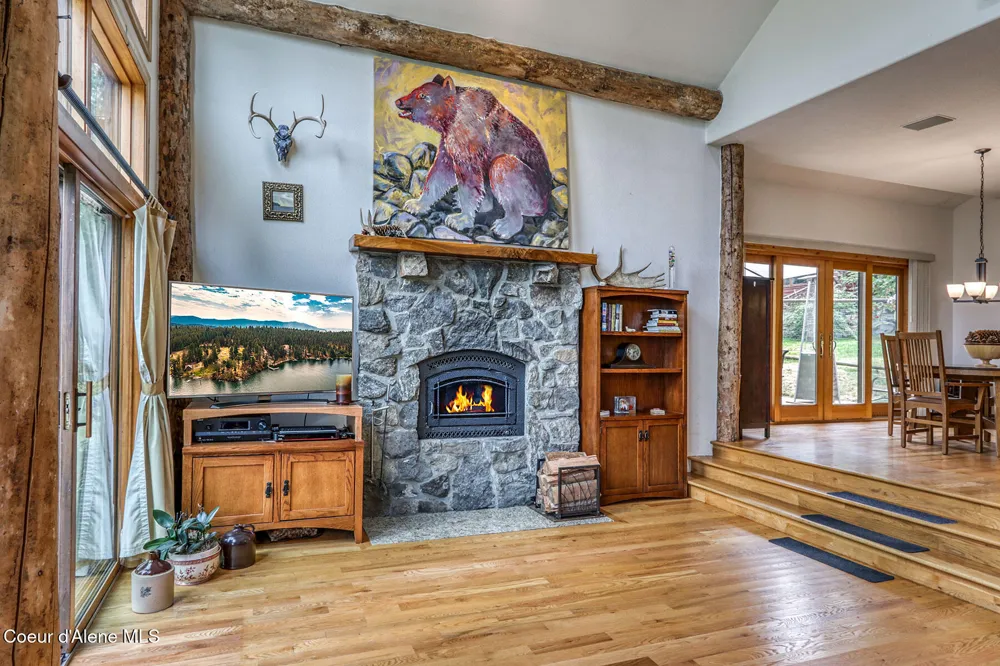 23 W Bay Wood Lane Hope, ID 83836
