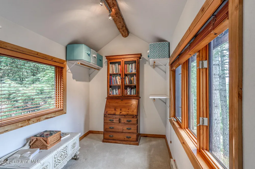 23 W Bay Wood Lane Hope, ID 83836