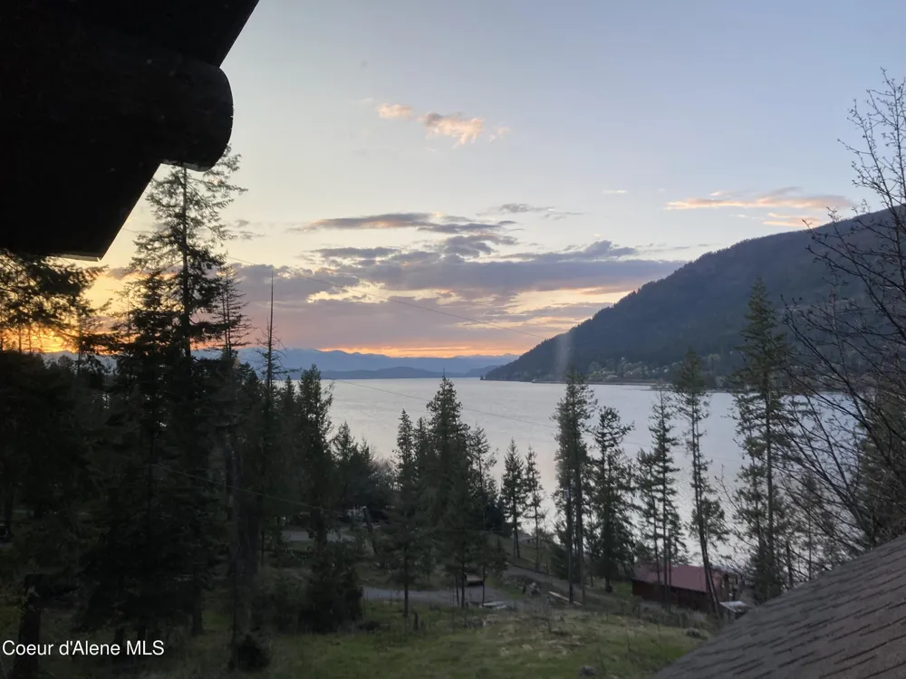 23 W Bay Wood Lane Hope, ID 83836