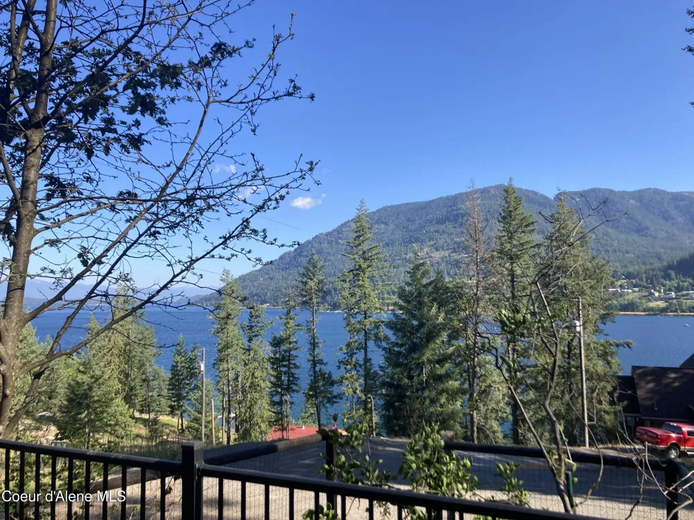 23 W Bay Wood Lane Hope, ID 83836