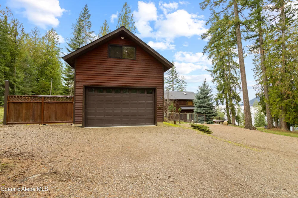 23 W Bay Wood Lane Hope, ID 83836