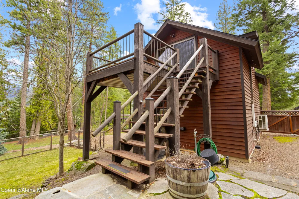 23 W Bay Wood Lane Hope, ID 83836