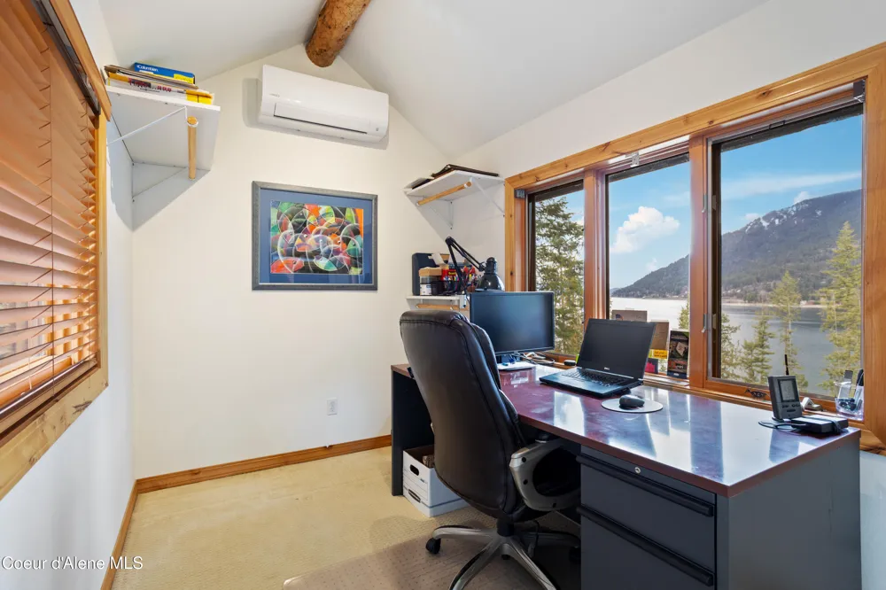 23 W Bay Wood Lane Hope, ID 83836