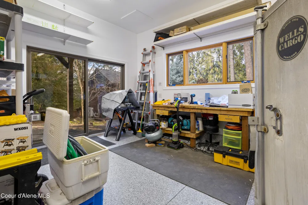 23 W Bay Wood Lane Hope, ID 83836