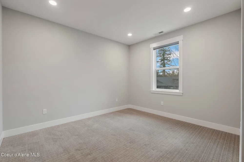 141 Madera Drive Sandpoint, ID 83864