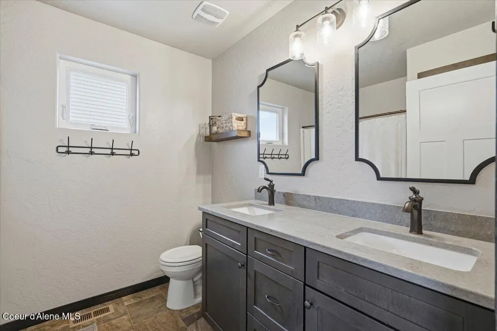 5616 W Lujack Way Rathdrum, ID 83858