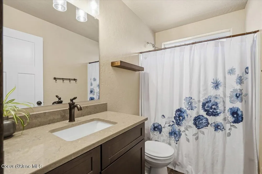 5616 W Lujack Way Rathdrum, ID 83858