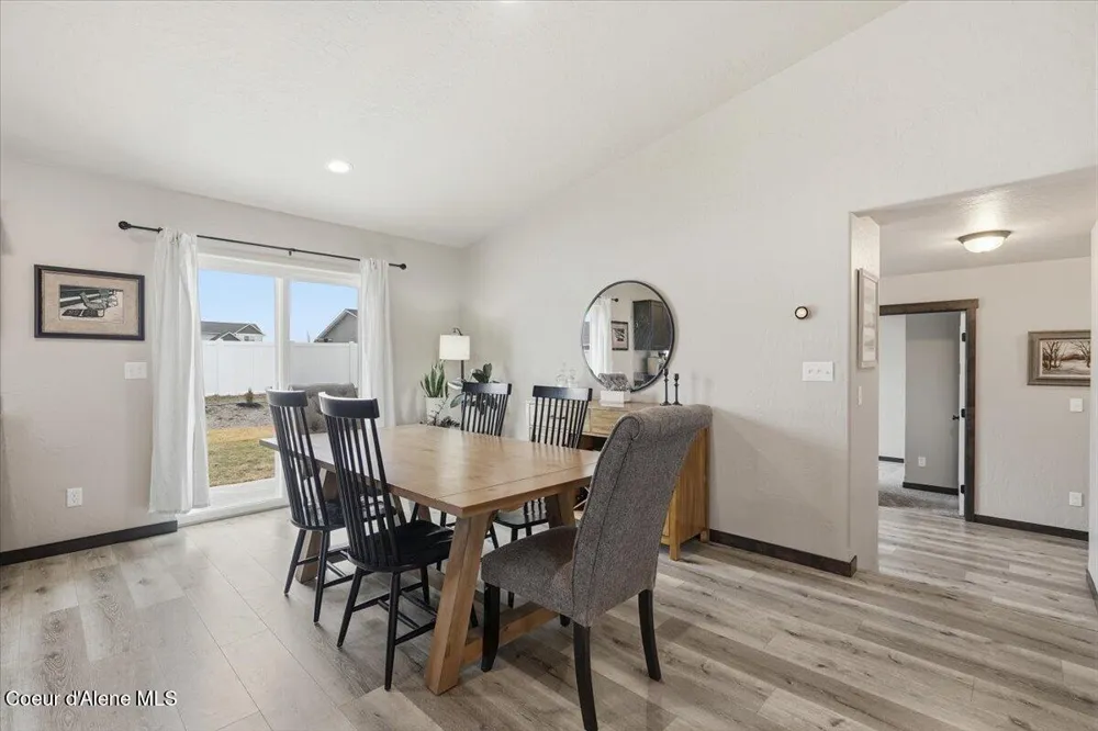 5616 W Lujack Way Rathdrum, ID 83858
