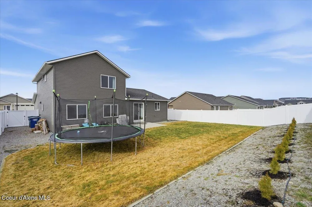 5616 W Lujack Way Rathdrum, ID 83858