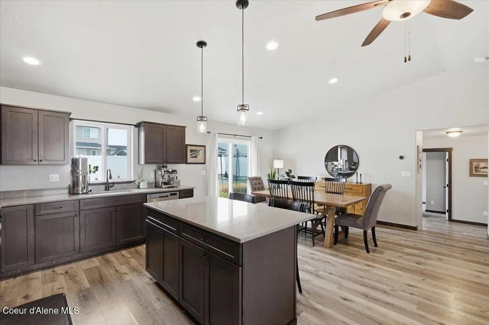 5616 W Lujack Way Rathdrum, ID 83858