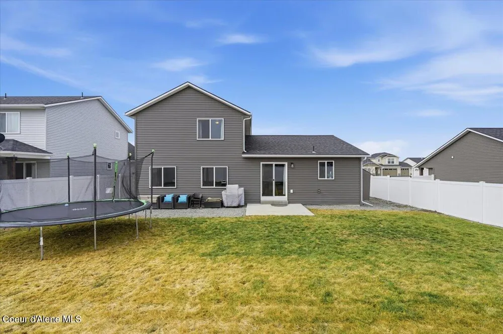 5616 W Lujack Way Rathdrum, ID 83858