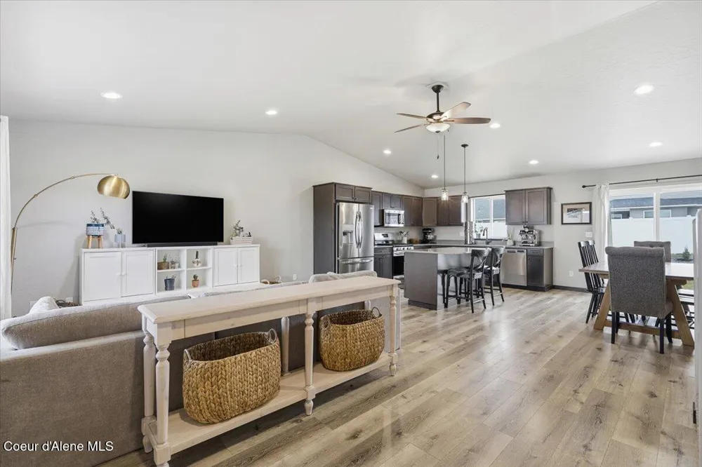 5616 W Lujack Way Rathdrum, ID 83858