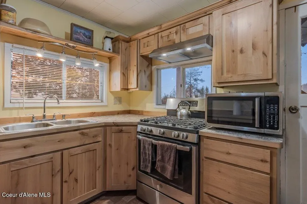 18387 S Old Lane Road Cataldo, ID 83810