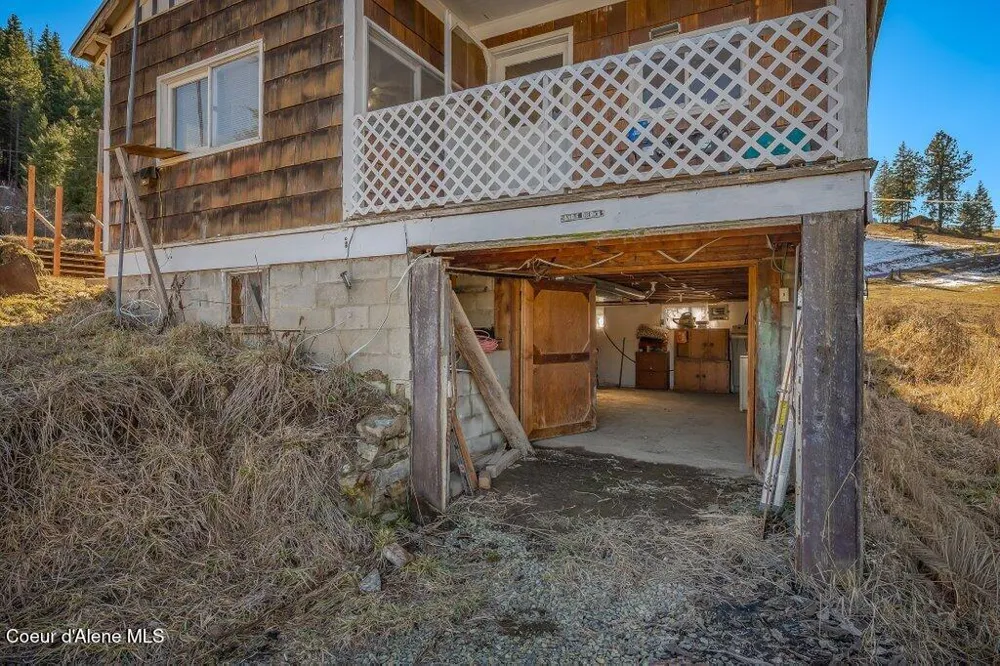 18387 S Old Lane Road Cataldo, ID 83810