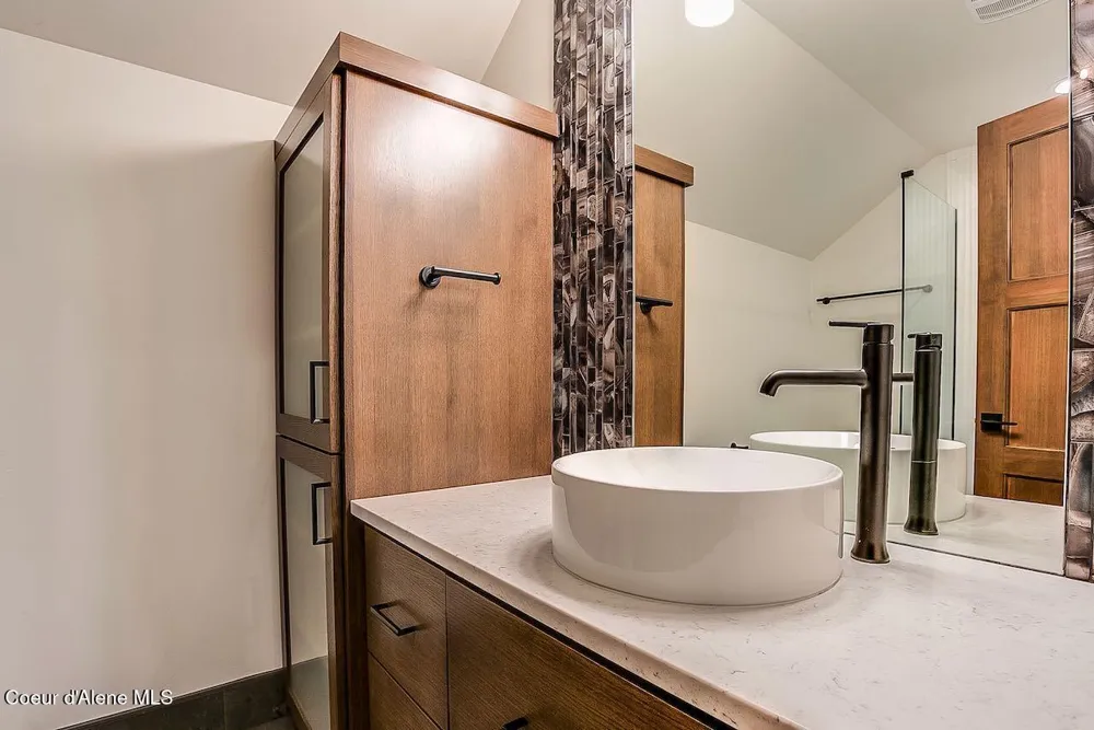 L3 B1 Mountain View Road Rathdrum, ID 83858