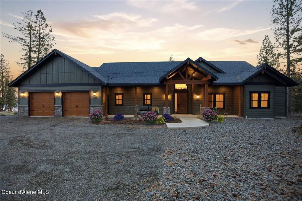 8606 W Bennion Road Worley, ID 83876