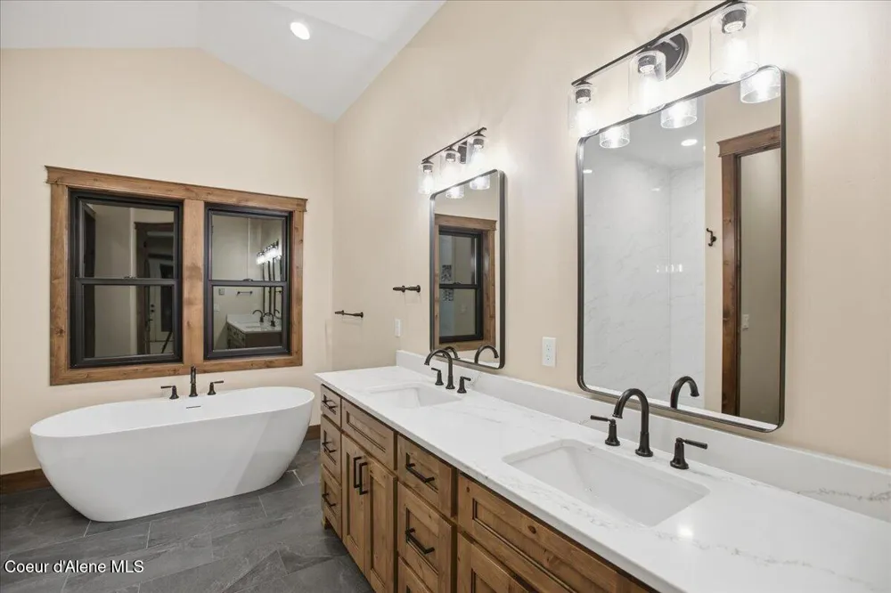 8606 W Bennion Road Worley, ID 83876