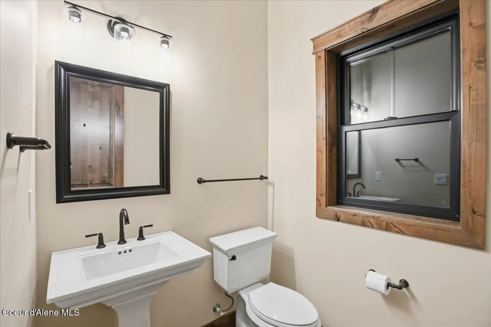 8606 W Bennion Road Worley, ID 83876