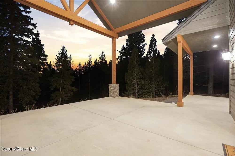 8606 W Bennion Road Worley, ID 83876