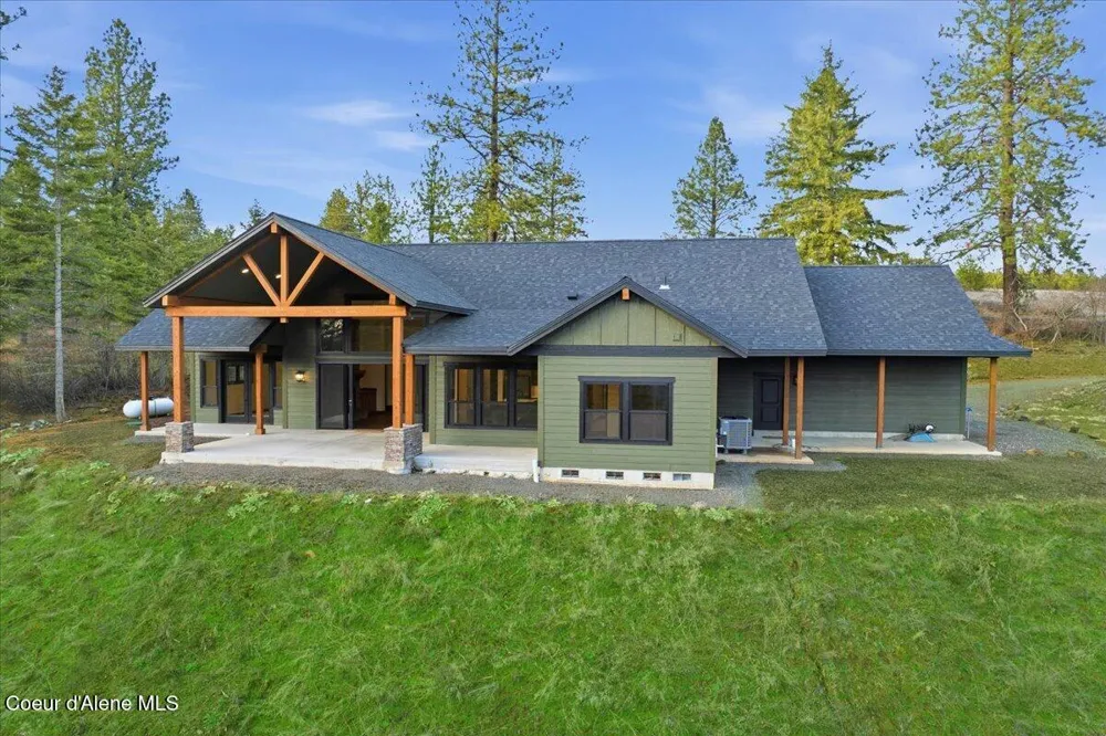 8606 W Bennion Road Worley, ID 83876