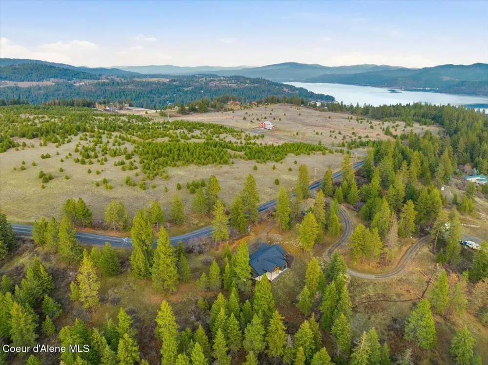 8606 W Bennion Road Worley, ID 83876