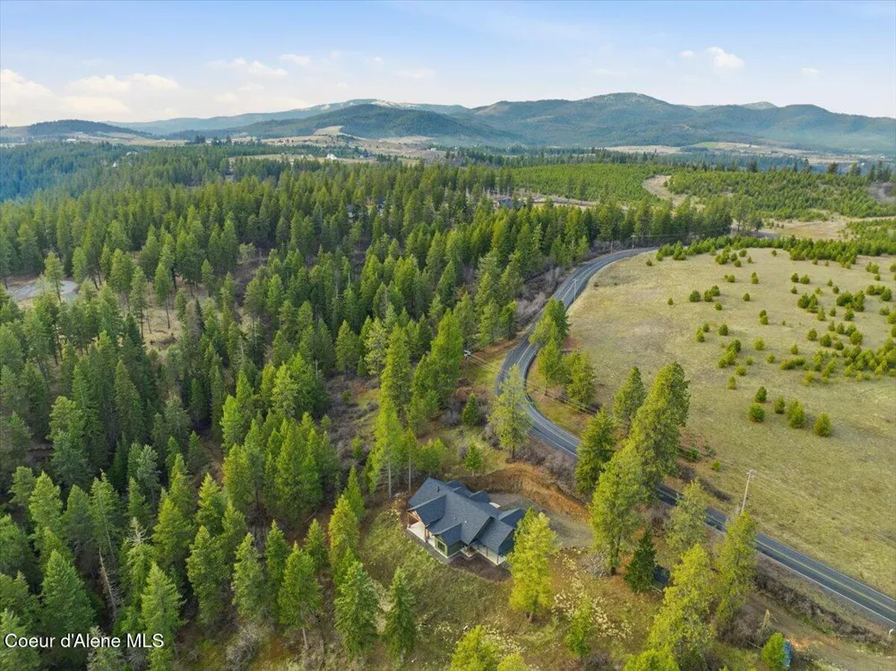 8606 W Bennion Road Worley, ID 83876